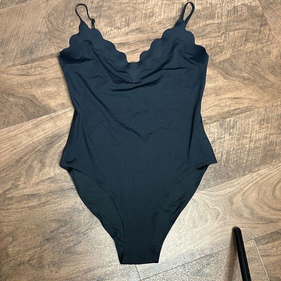 Black Scalloped Swimsuit Cheeky High Cut - Picture 1 of 8